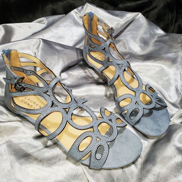 LC Lauren Conrad Shoes - NEW LC LAUREN CONRAD blue gladiator sandal glossy